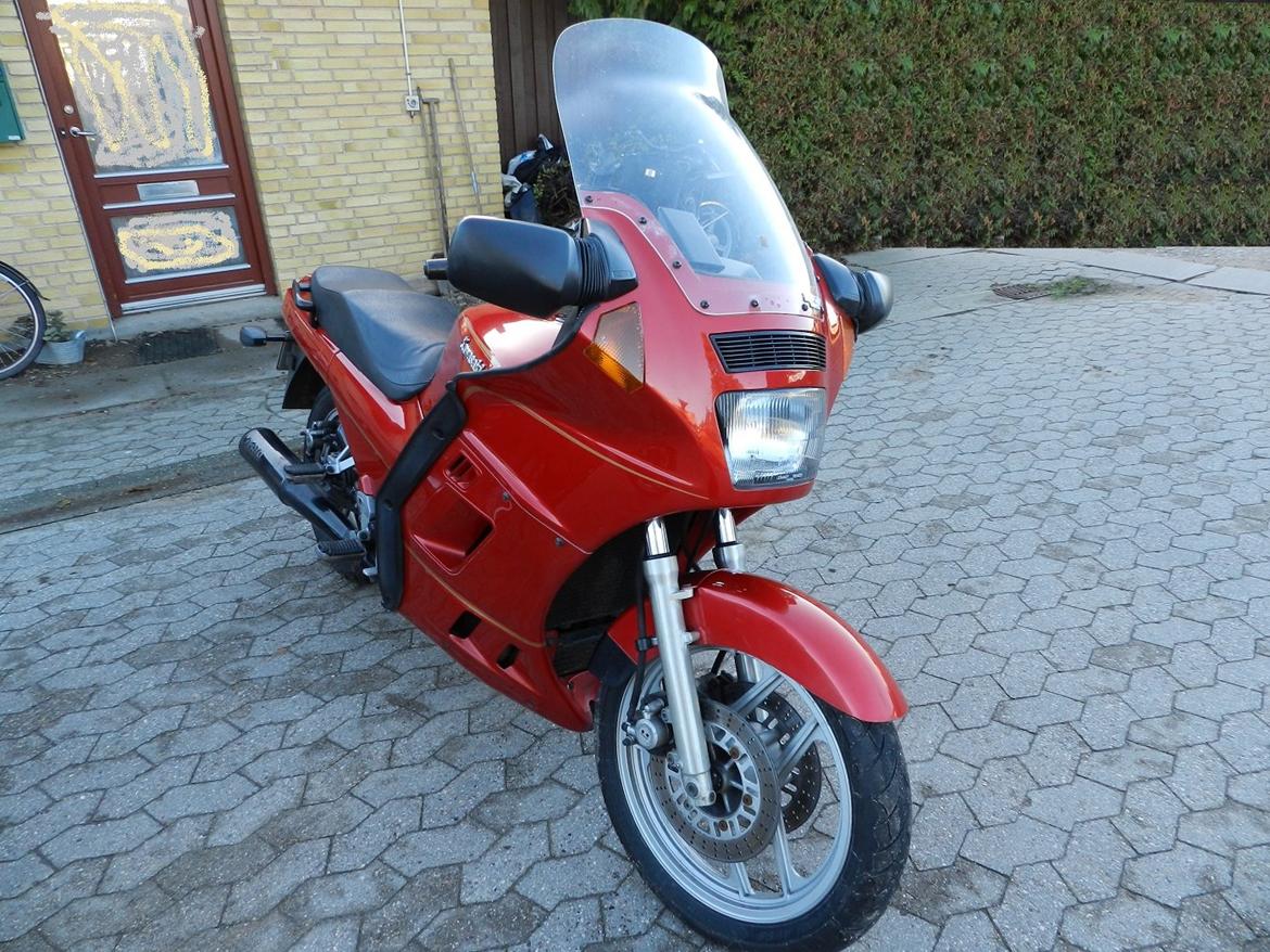 Kawasaki GTR 1000 (SOLGT) billede 1
