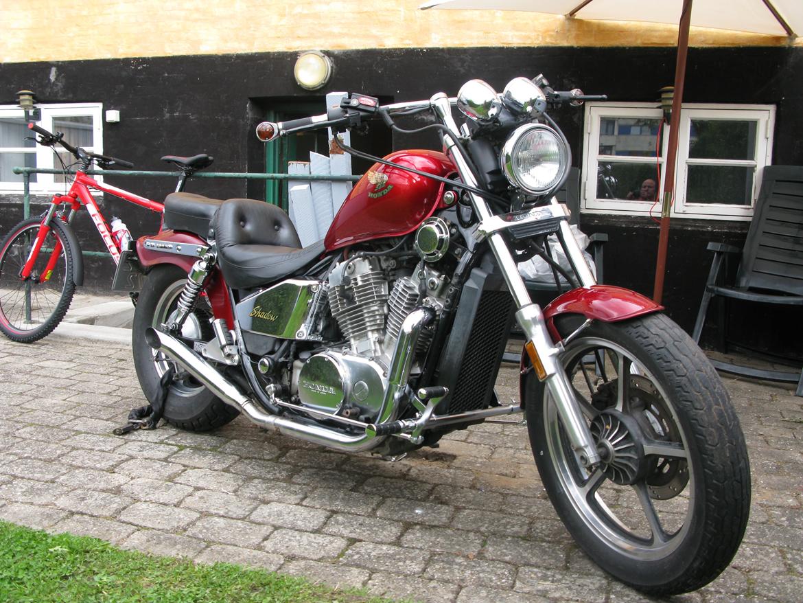 Honda VT 700 C Shadow billede 2