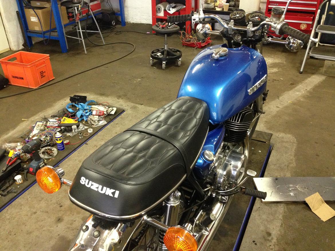 Suzuki GT 500  "SMOKER" billede 10