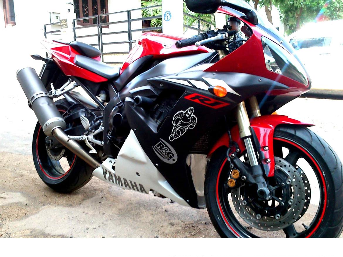 Yamaha YZF-R1 billede 3