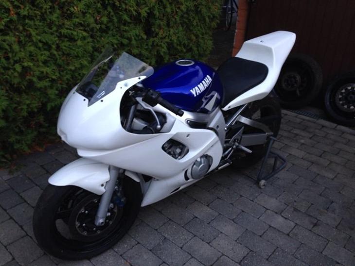 Yamaha YZF R6 - Her er jeg lige komme hjem med den.
 billede 1