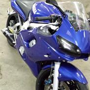 Yamaha YZF R6