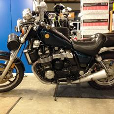 Yamaha XJ 700 x Maxim