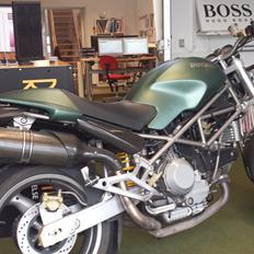 Ducati monster 900 i.e.