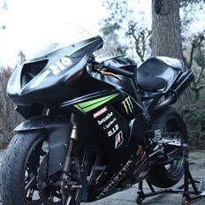 Kawasaki zx10r Baneracer (solgt)