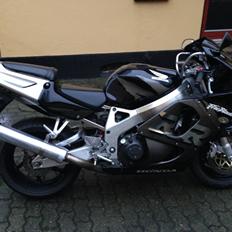 Honda CBR 900 RR Fireblade