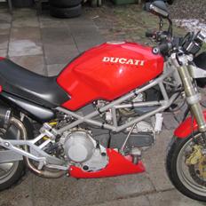 Ducati Monster 900 / SOLGT