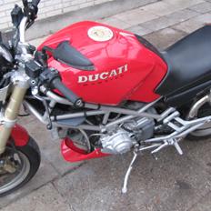 Ducati Monster 900 / SOLGT