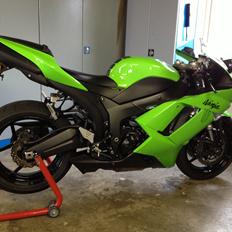 Kawasaki ZX6R