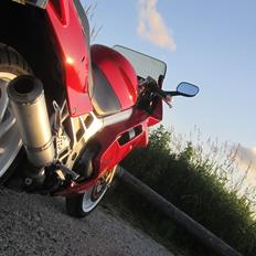 Honda VFR 750 rc36