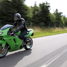 Kawasaki zx9r B2