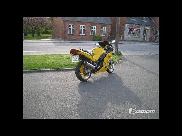 Suzuki RF400R billede 7