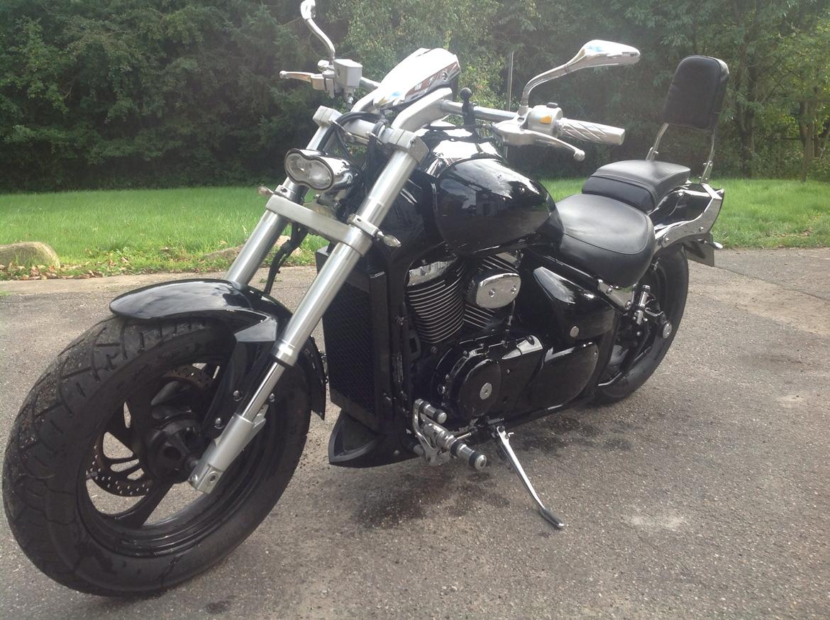 Suzuki Intruder M800 billede 10