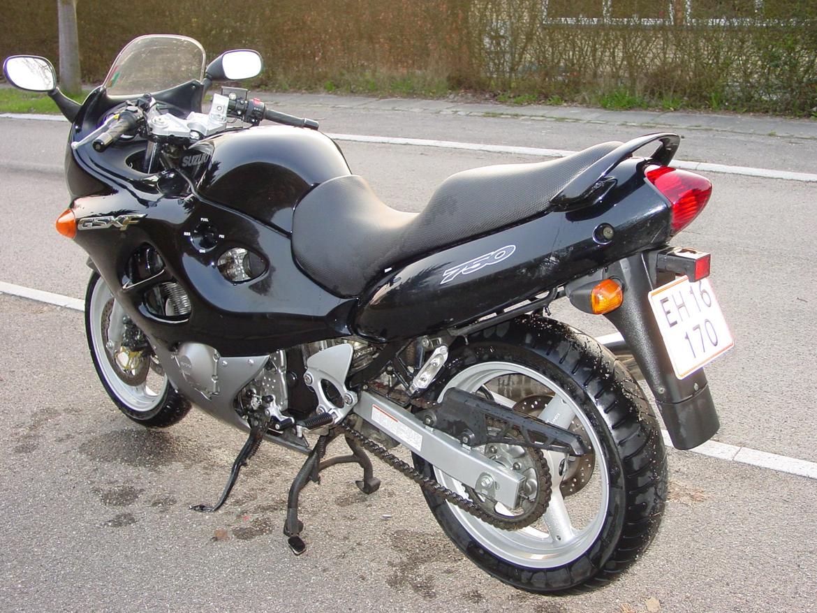 Suzuki GSX750F billede 6