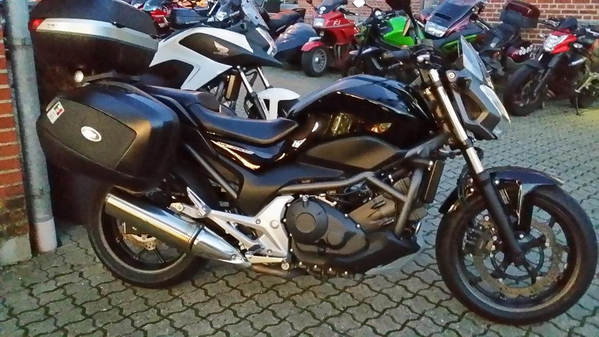 Honda NC 700 SA - Så er den klar til at køre i vinterhi med nye givi tasker og sænket billede 8