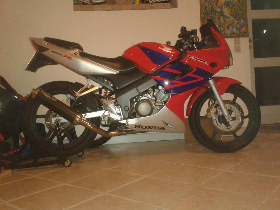 Honda cbr 125 R billede 3