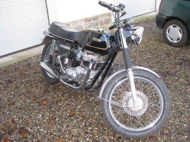 Triumph Bonneville T140 billede 1