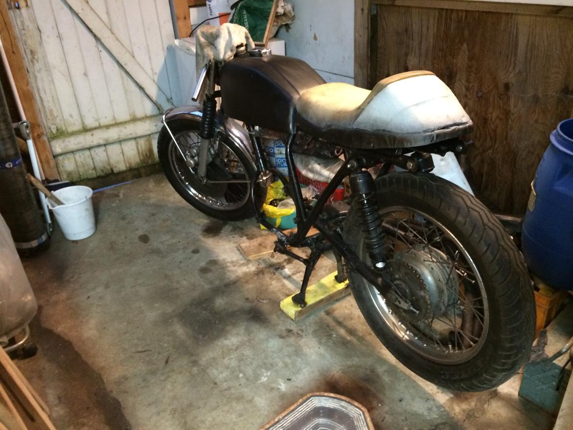 Honda CB400 Four Bobber billede 11