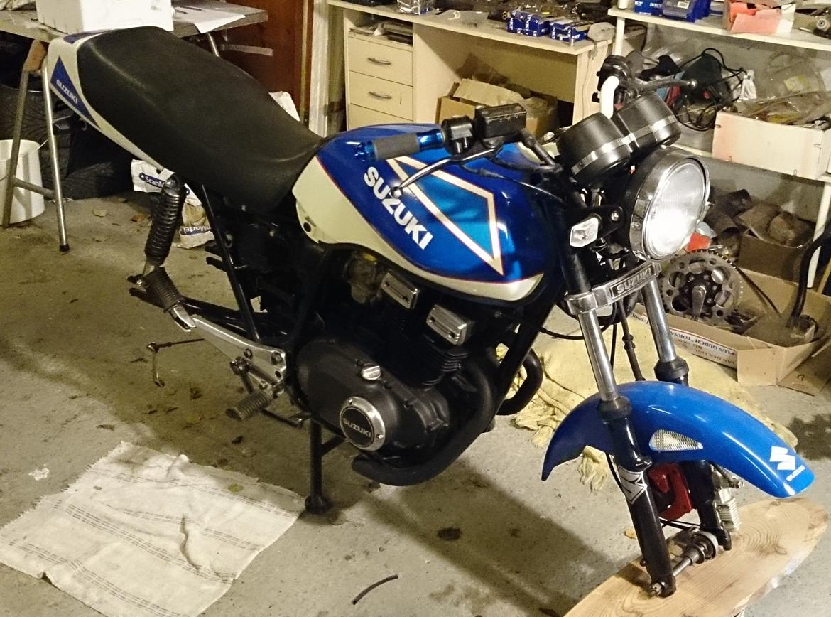 Suzuki GSX 250S SOLGT - jaa sådan ser den så ud lige pt billede 7
