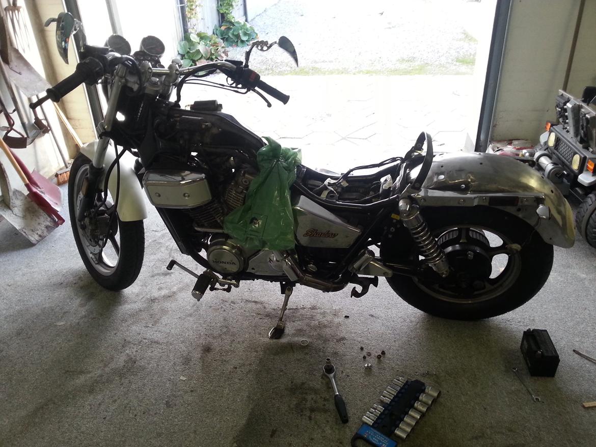 Honda Vt 750 shadow Custom chopper billede 5