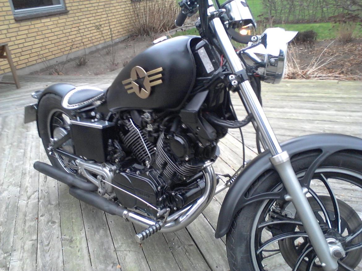 Yamaha xv 750 billede 3