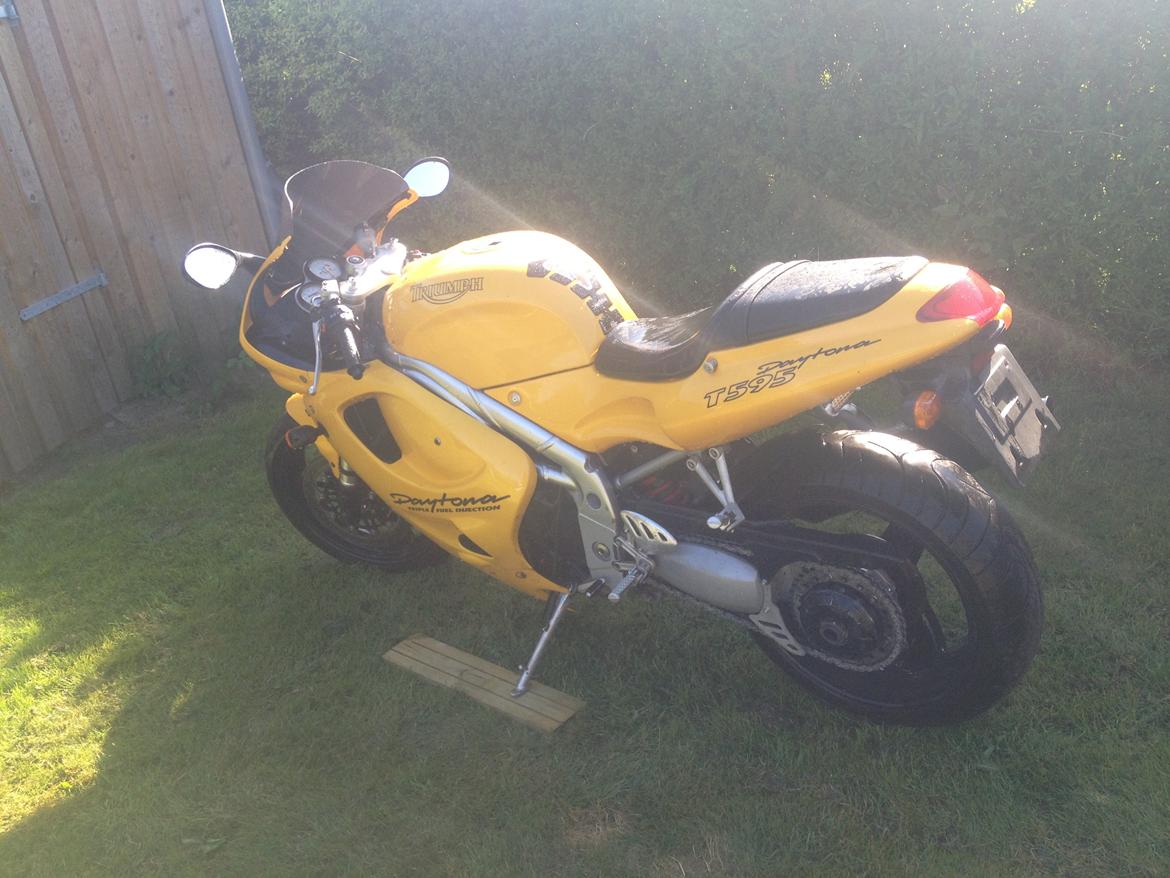 Triumph Daytona 595i AKA Fat Doris *SOLGT* billede 10