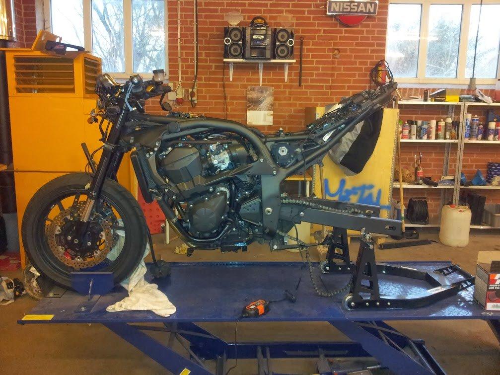 Kawasaki Z750 - godt i gang, skal samles efter dele er kommet tilbage fra maler billede 15