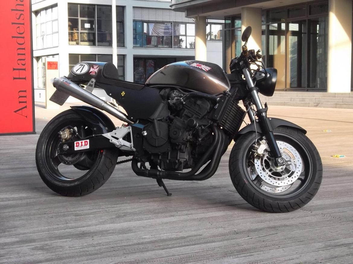 Honda Hornet 600 Café Racer "solgt" billede 2