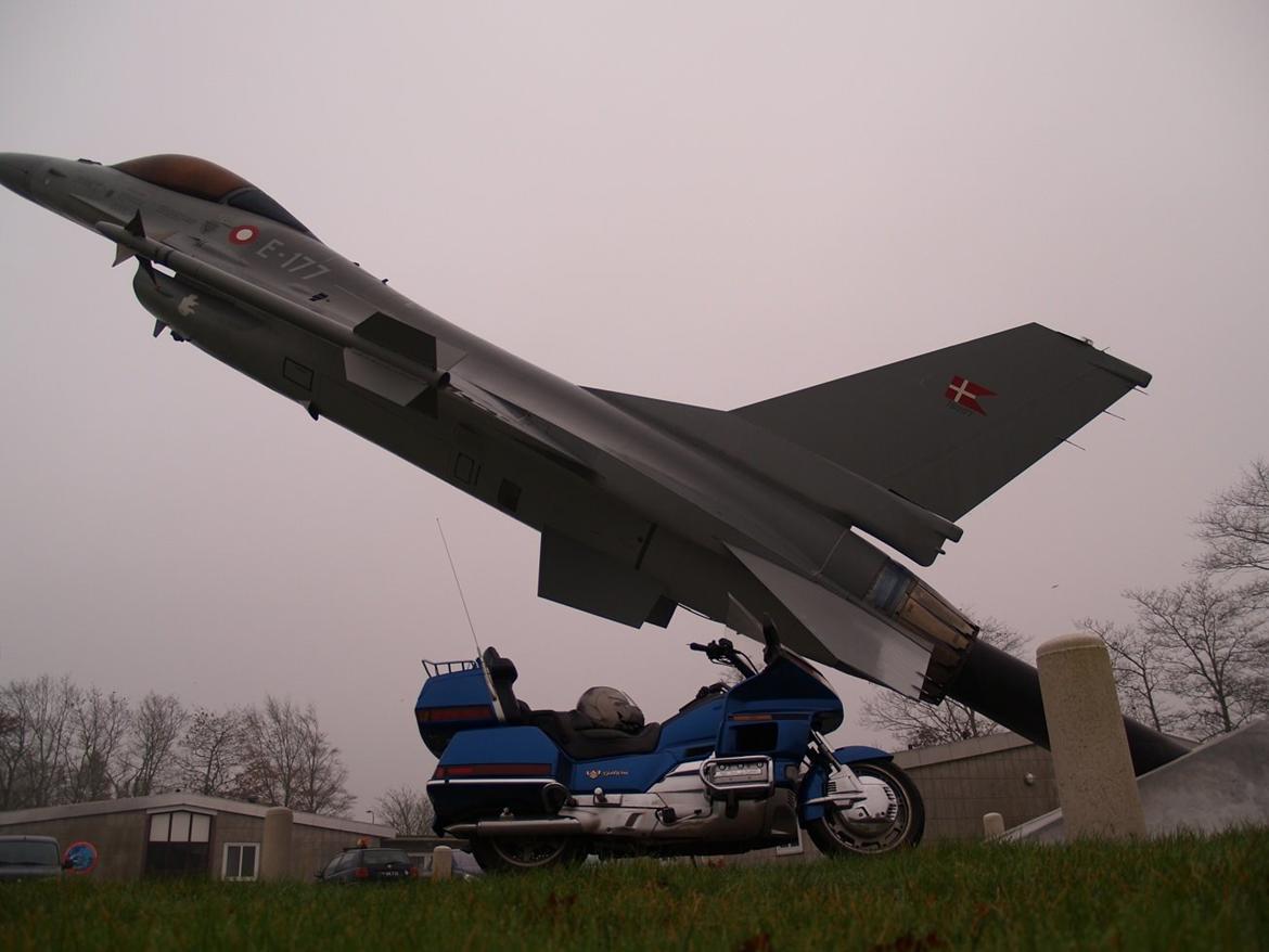 Honda Goldwing 1500 - Det fortæller lidt om min arbejdsplads billede 5