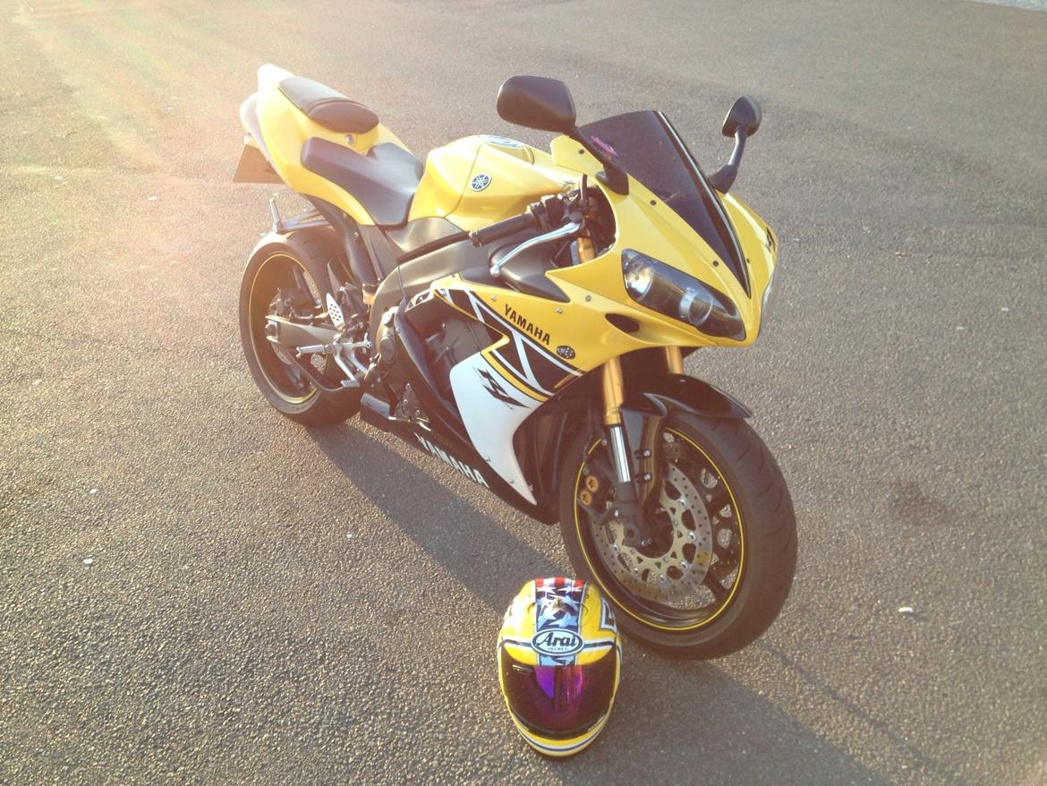 Yamaha YZF R1 Anniversary Edition "SOLGT" billede 8