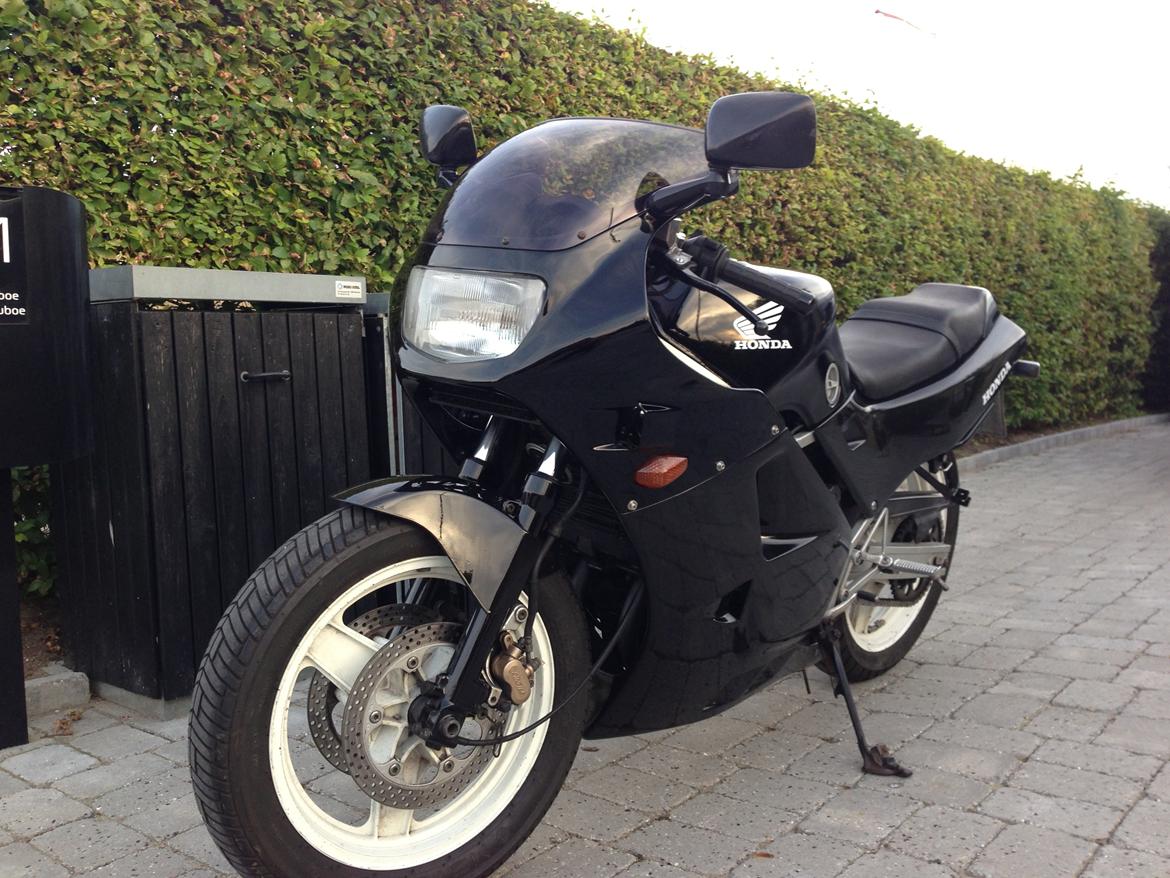 Honda vfr 400 nc21