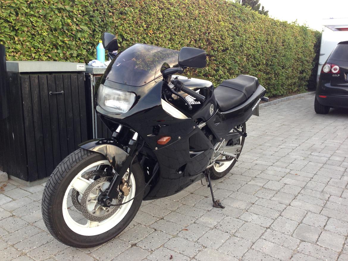 Honda vfr 400 nc21