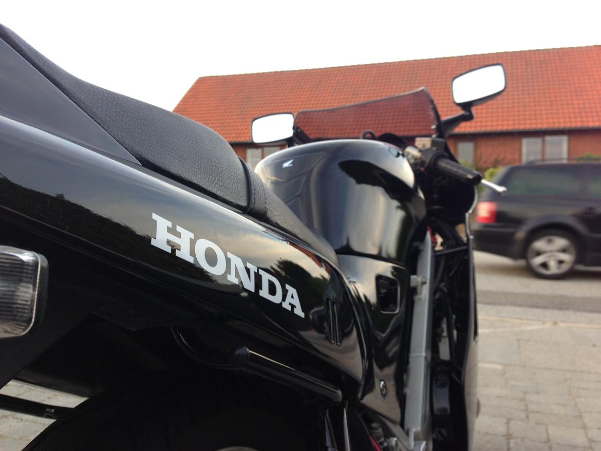 Honda VFR 400 NC21 billede 1