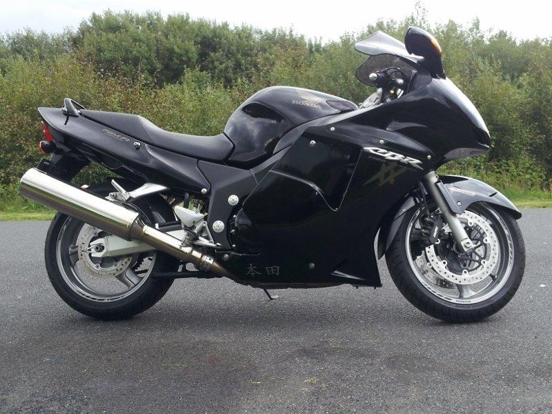 Honda CBR 1100 XX BLACKBIRD SOLGT billede 3