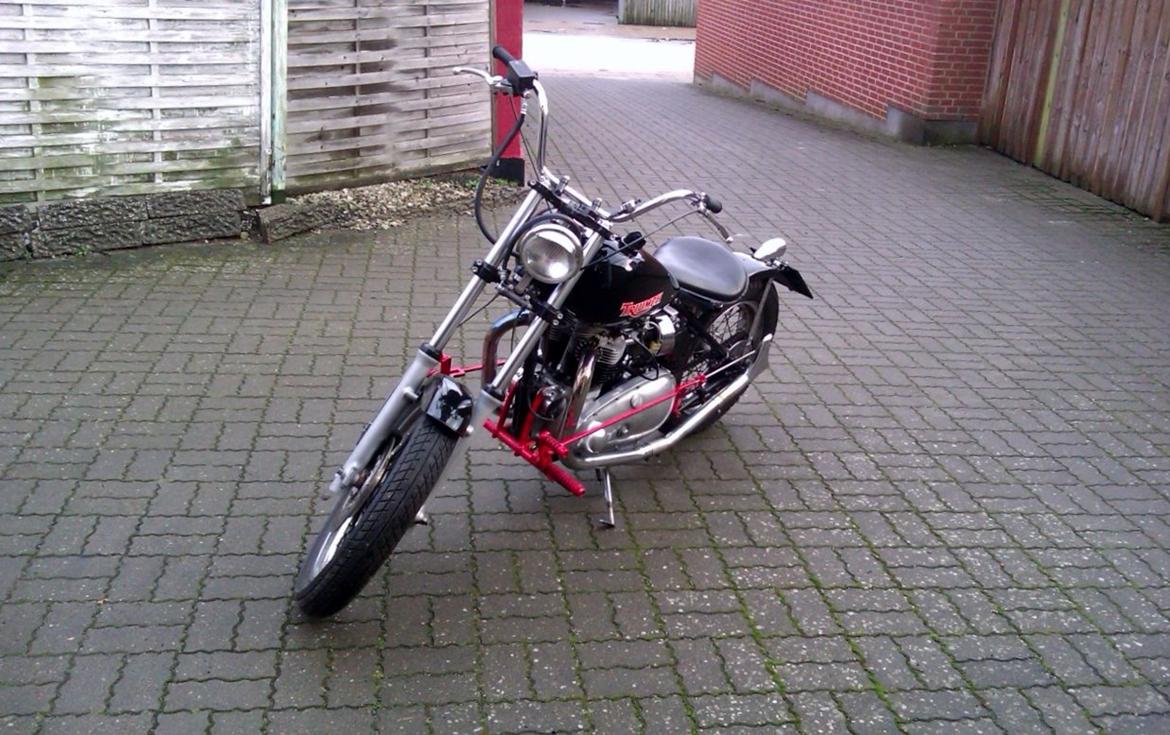 Triumph 6T Thunderbird billede 2