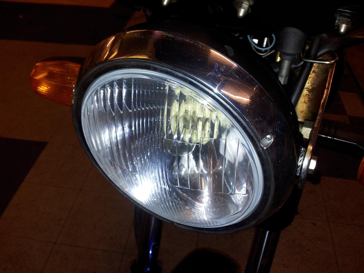Yamaha YBR 125 - Ny parabol, den gamle havde et stenslag. :) billede 7
