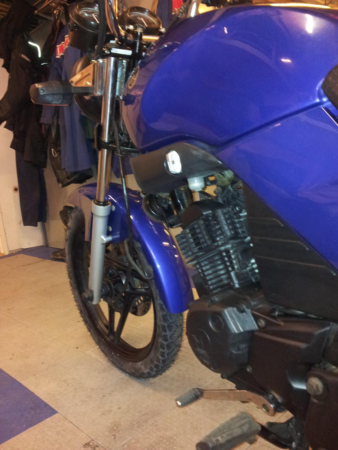 Yamaha YBR 125 - Efter 14 dage. :) billede 5
