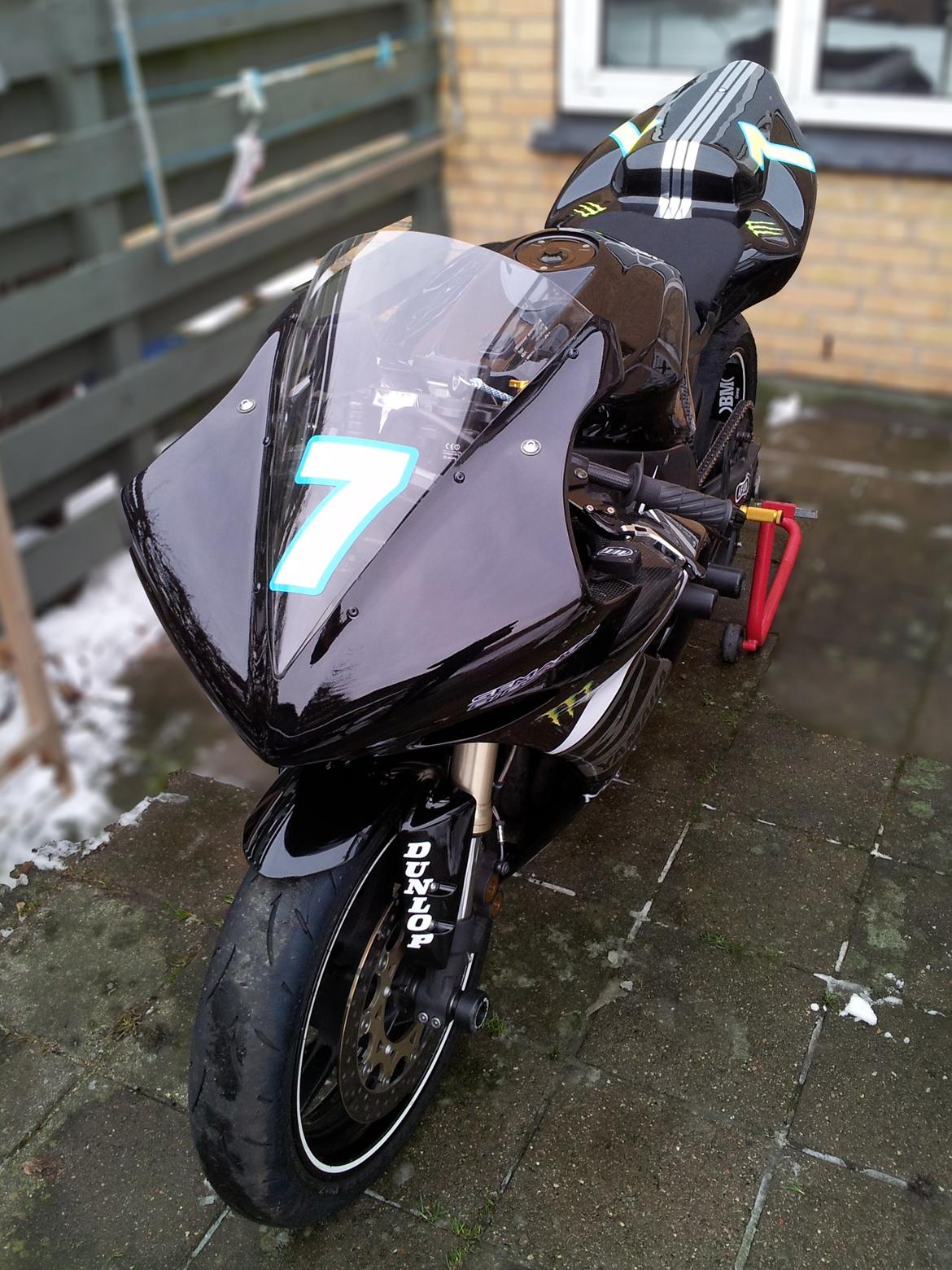 Yamaha YZF-R1 Baneged billede 8