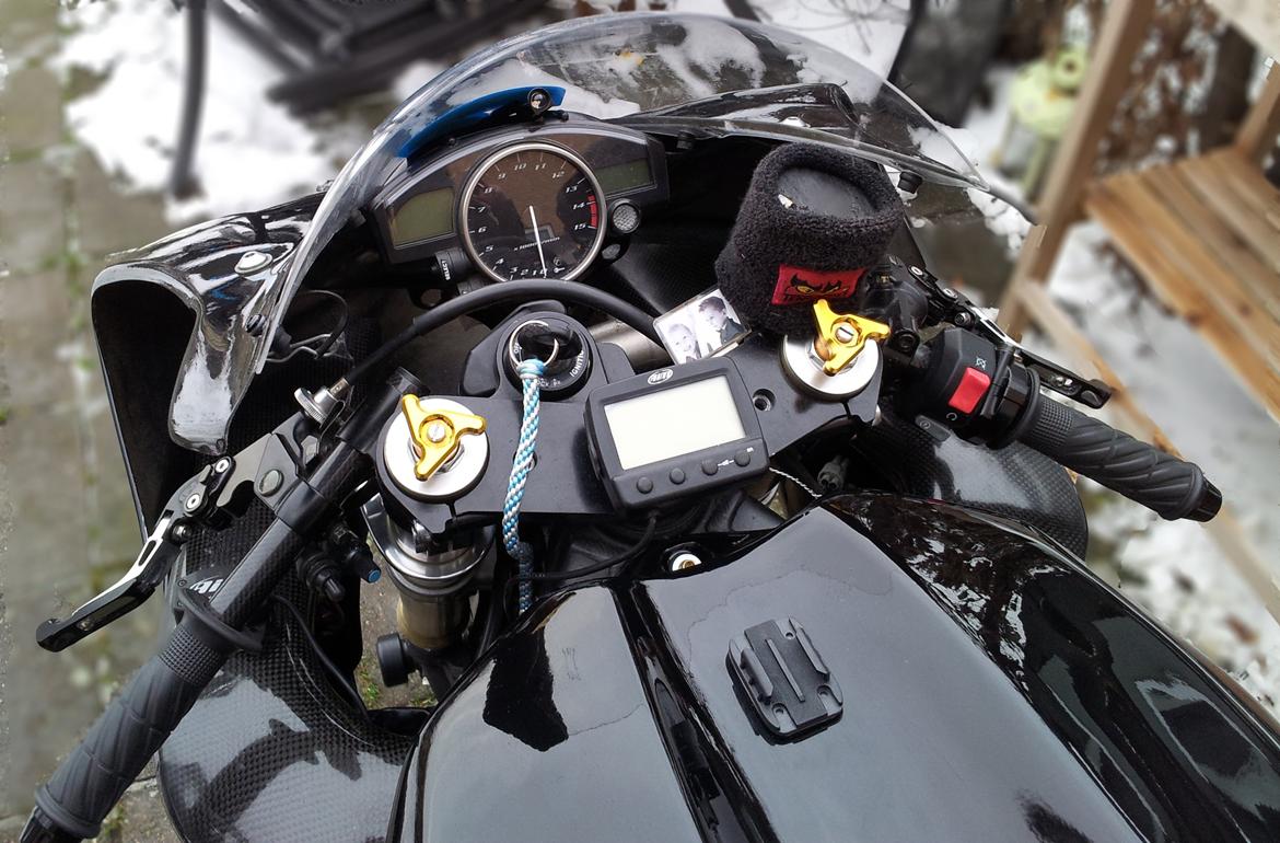 Yamaha YZF-R1 Baneged billede 11