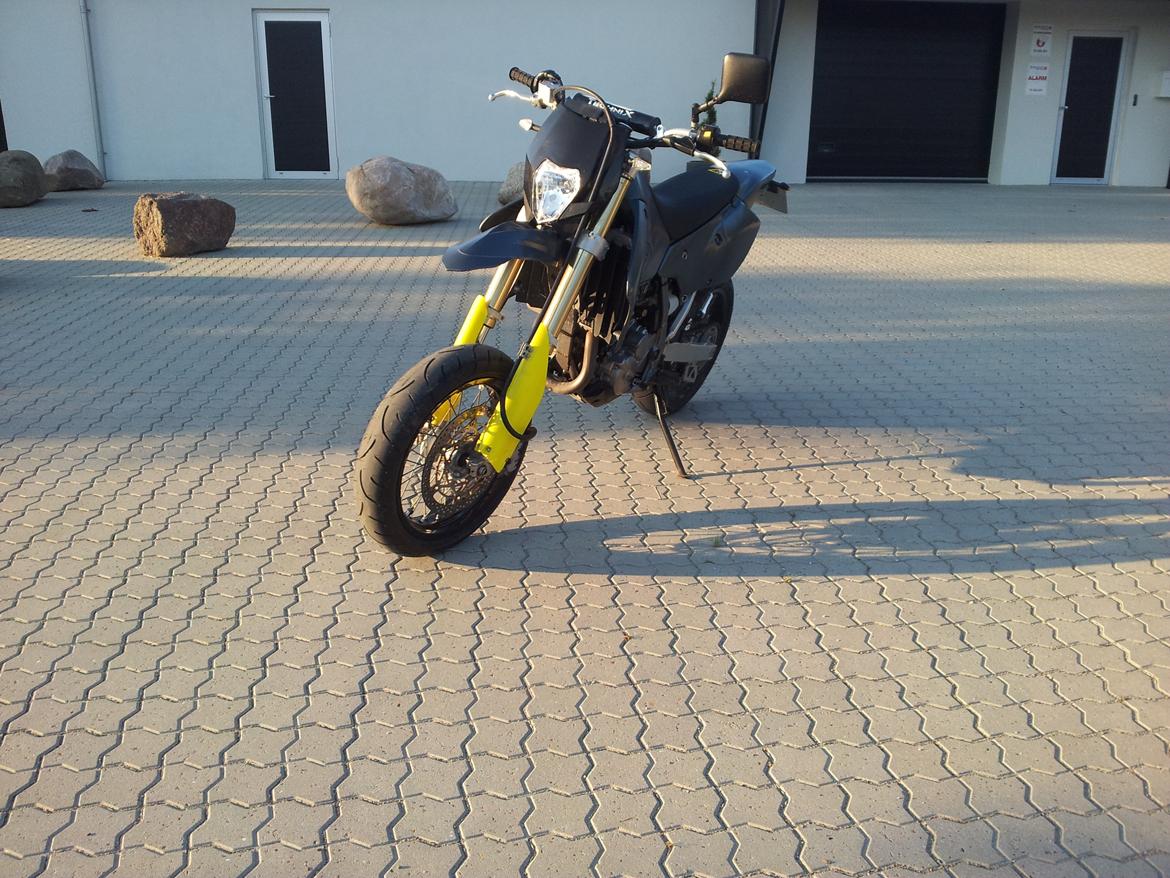 Suzuki Dr-z 400 SM billede 4
