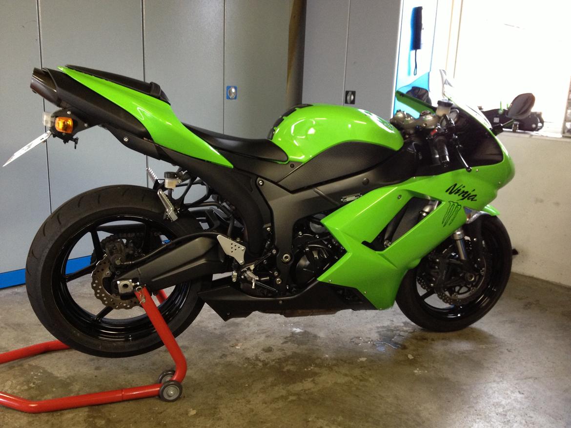 Kawasaki ZX6R billede 2