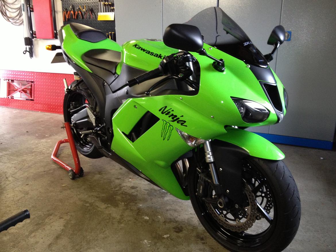 Kawasaki ZX6R billede 6