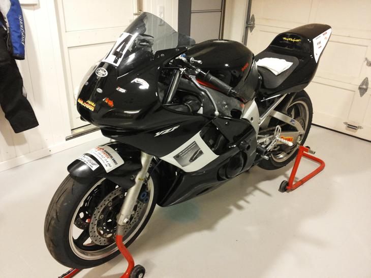 {{currentPhoto.altText}} billede {{currentPhoto.number}}