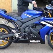 Yamaha YZF-R1