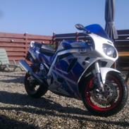Suzuki gsxr 750 w