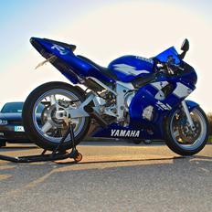 Yamaha R6