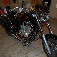 Suzuki Intruder VS 1400