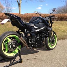 Suzuki GSR 750 [Solgt]