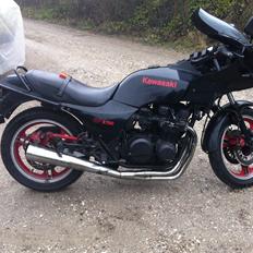 Kawasaki GPZ 750A (ZX)