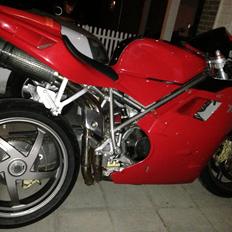 Ducati 748s